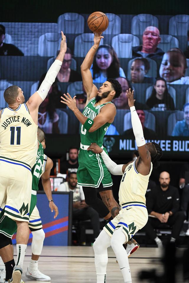 他们通过前 他们通过前