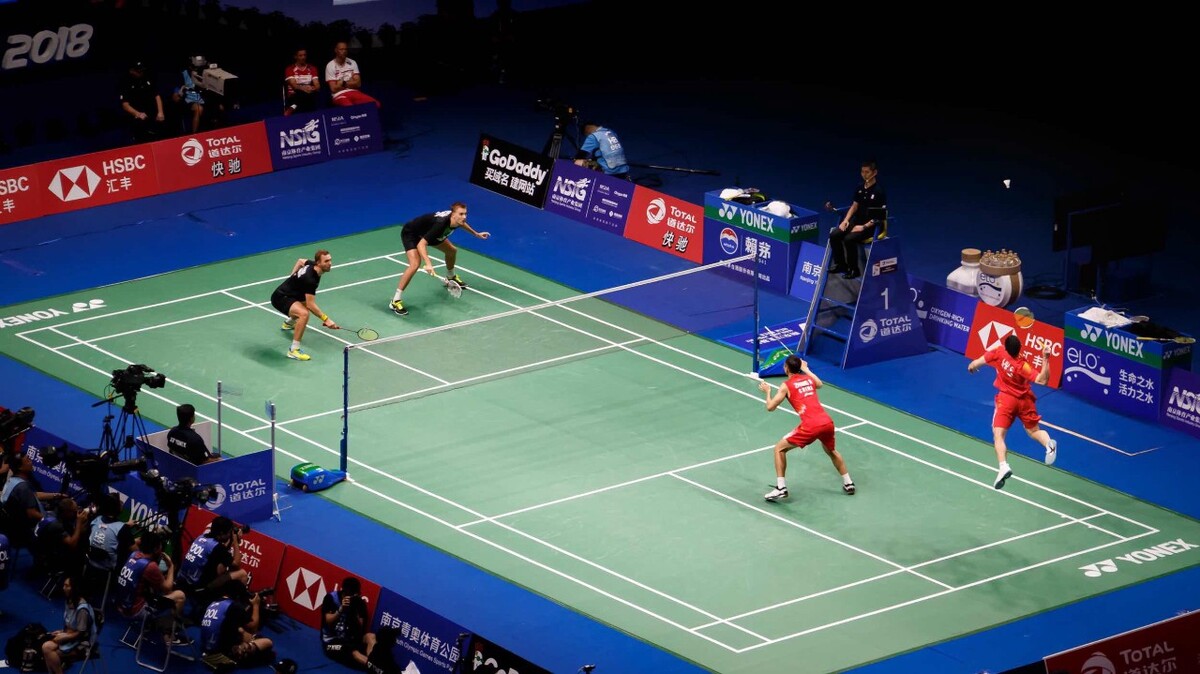 早背犯或伦 早背犯或伦